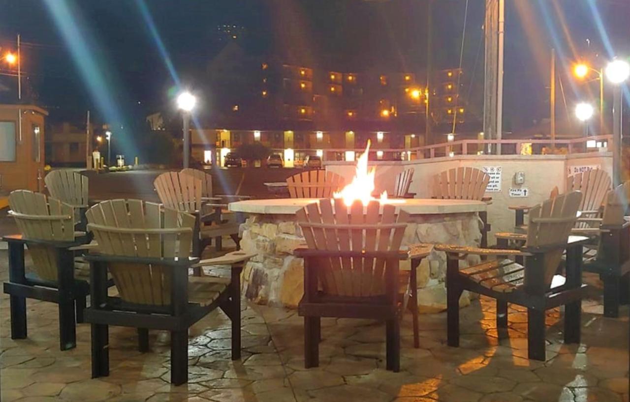 Howard Johnson By Wyndham Downtown Gatlinburg Exterior photo